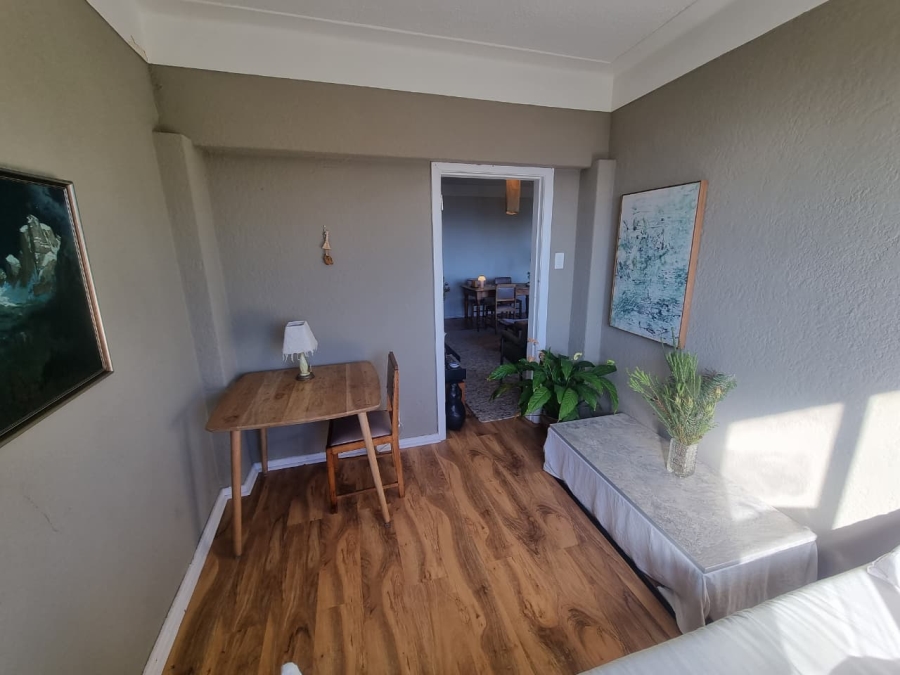 2 Bedroom Property for Sale in Camps Bay Western Cape